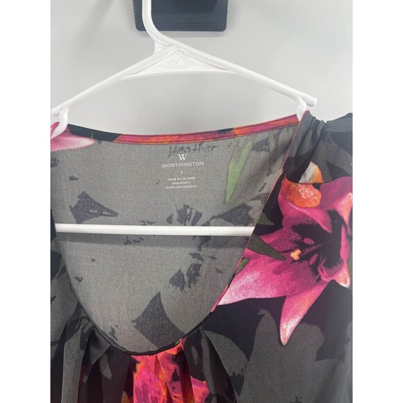 Worthington L Black Tropical Floral Sleeveless Blouse - Picture 2 of 3